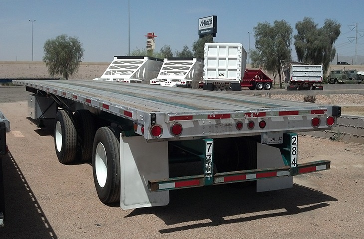 Illinois Trucking Services – Flatbeds & Roll-Tite Conestogas