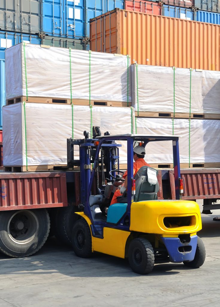Why Choose ET MotorFreight for Container Destuffing?